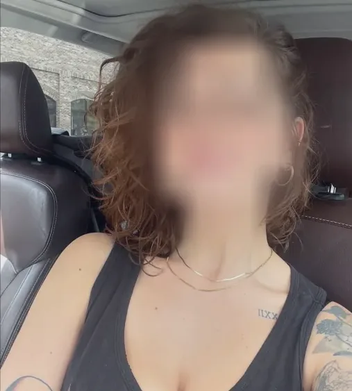 Nicoleta, 39 anni